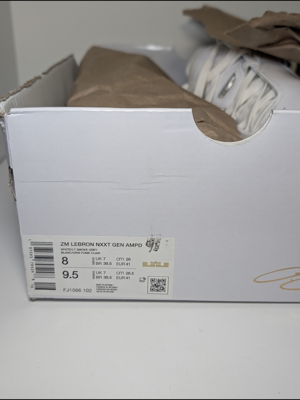 Size 8 - Nike Zoom LeBron NXXT Gen AMPD White Metallic Silver - Picture 8 of 9
